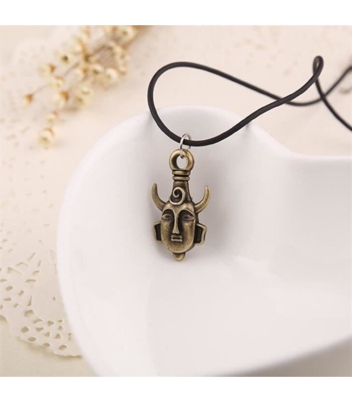 Halsband för herrar med ett magiskt ansikte med ursprung från Sydafrika.